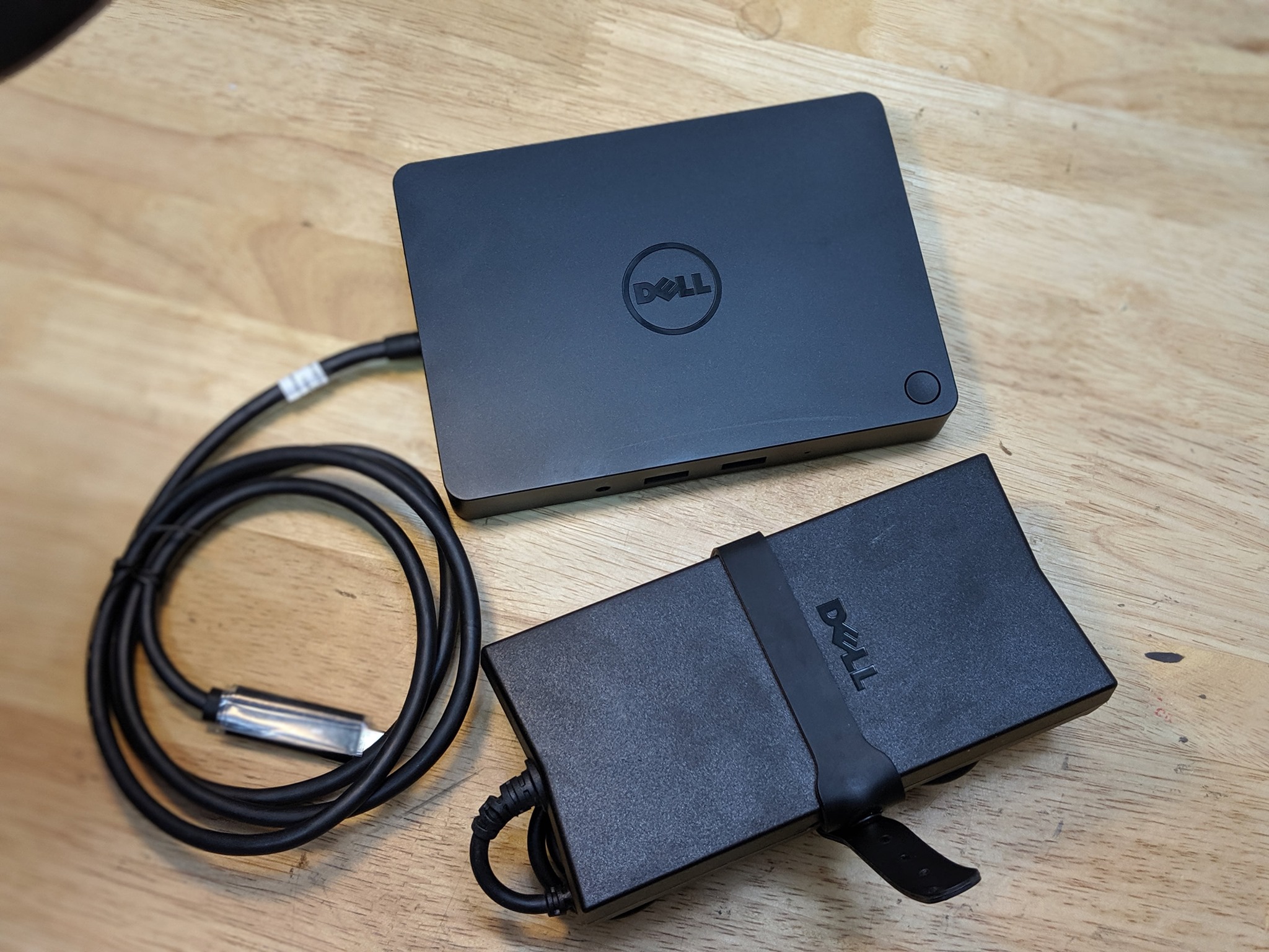 Docking Dell WD15 with 130w adapter